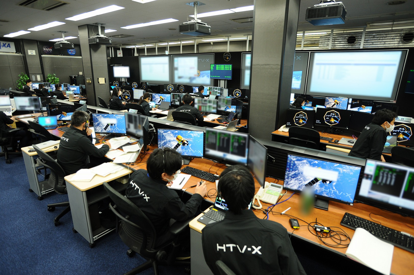 HTV-X仕事風景